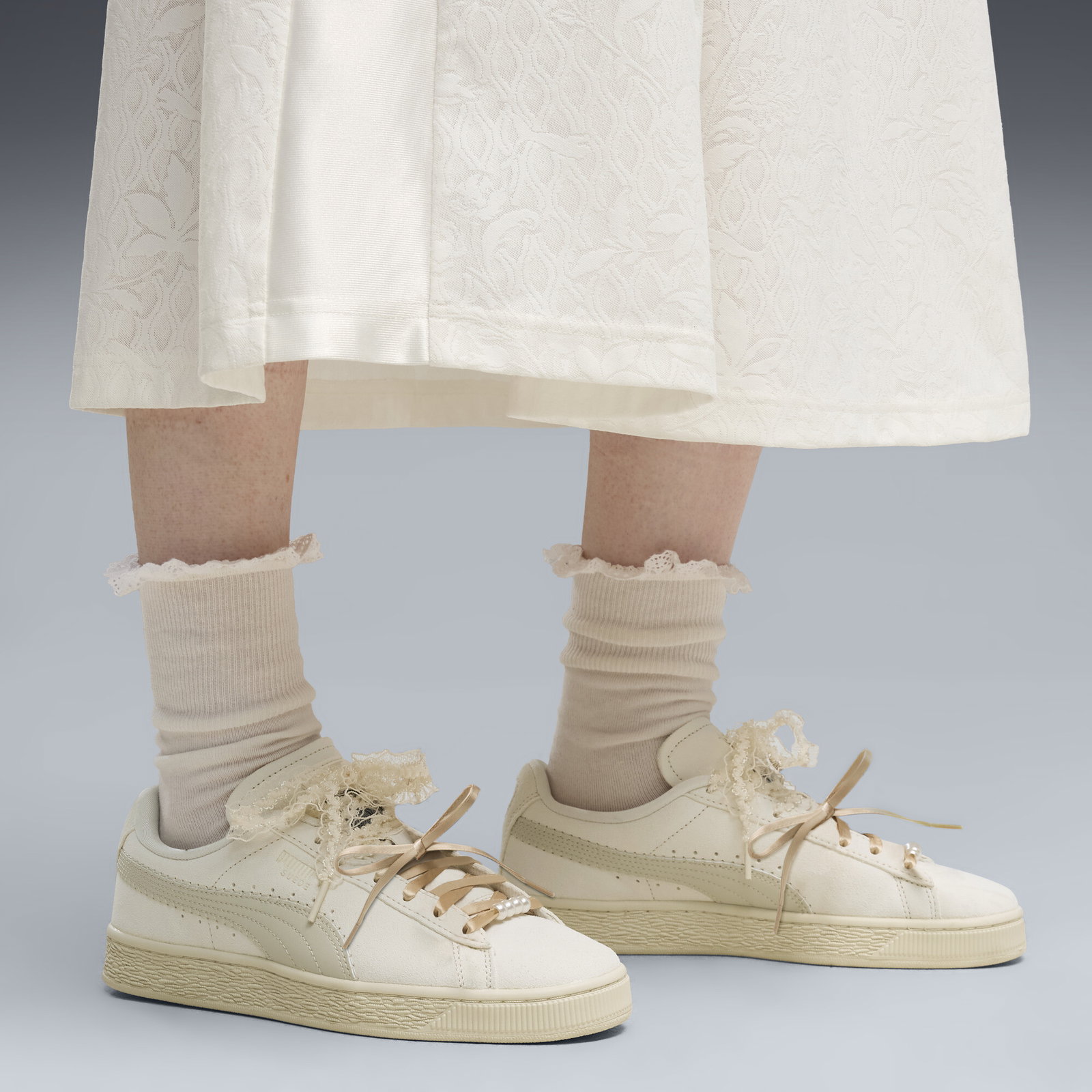 PUMA Suede Bloom Women's Sneakers