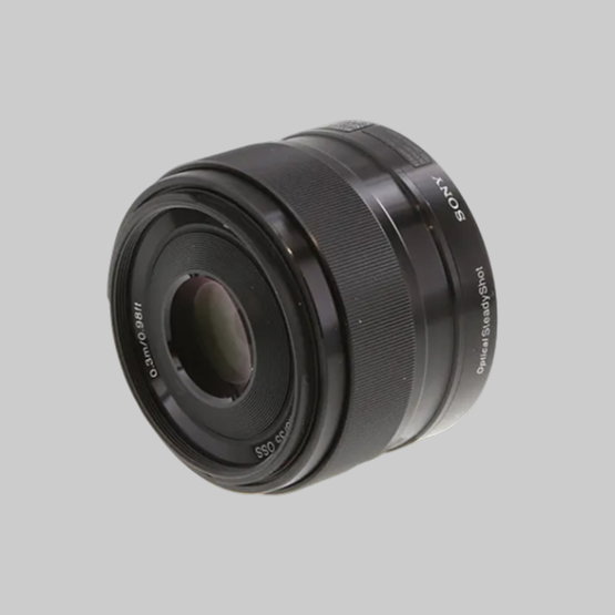 Sony E 35mm f/1.8 OSS