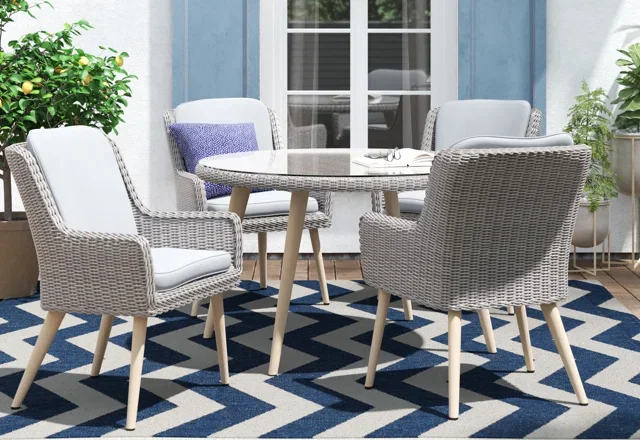 Patio Dining: Best Picks