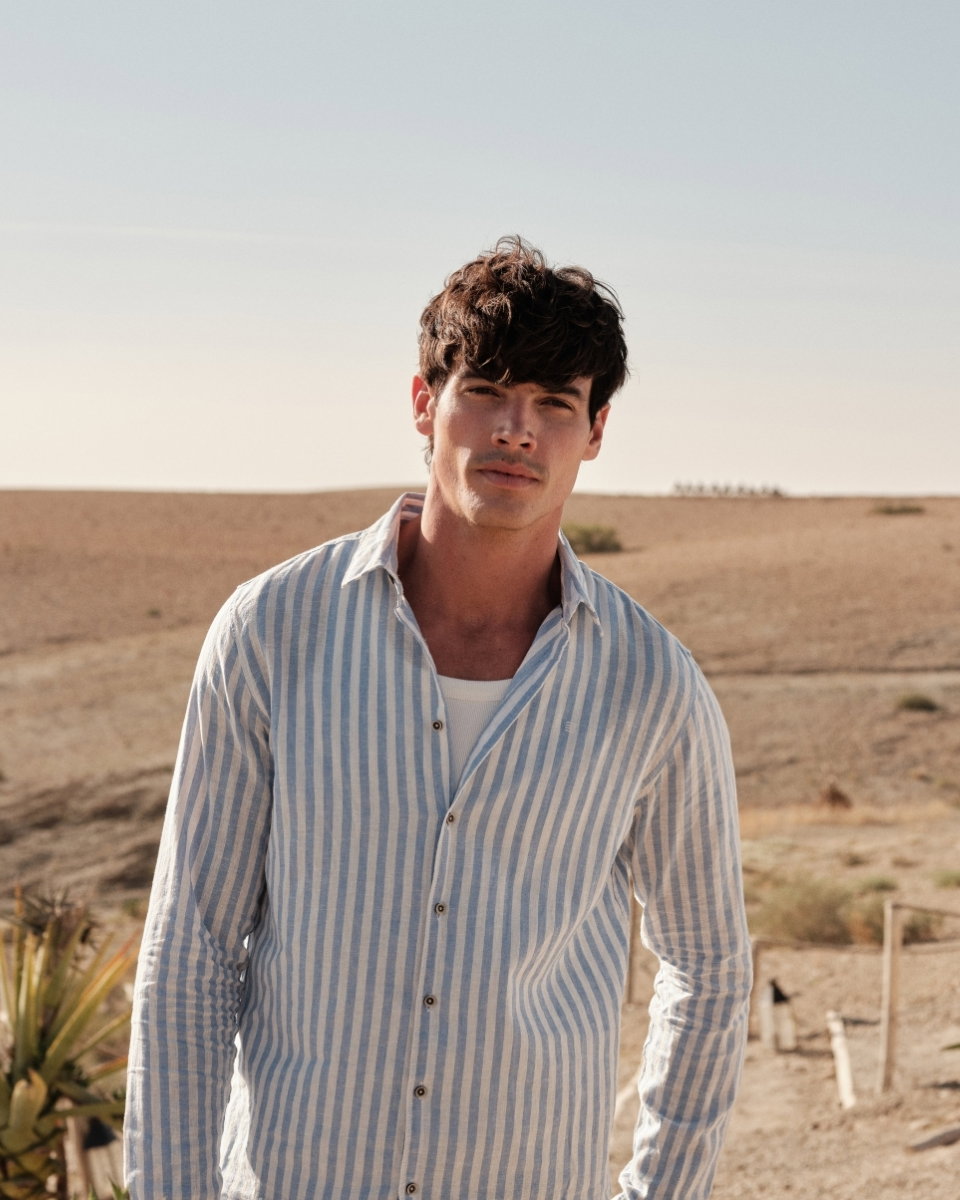 Linen-blend shirt with wide stripes | Blue