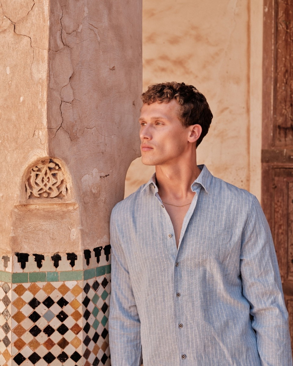 Linen blend shirt with fine stripes | Blue