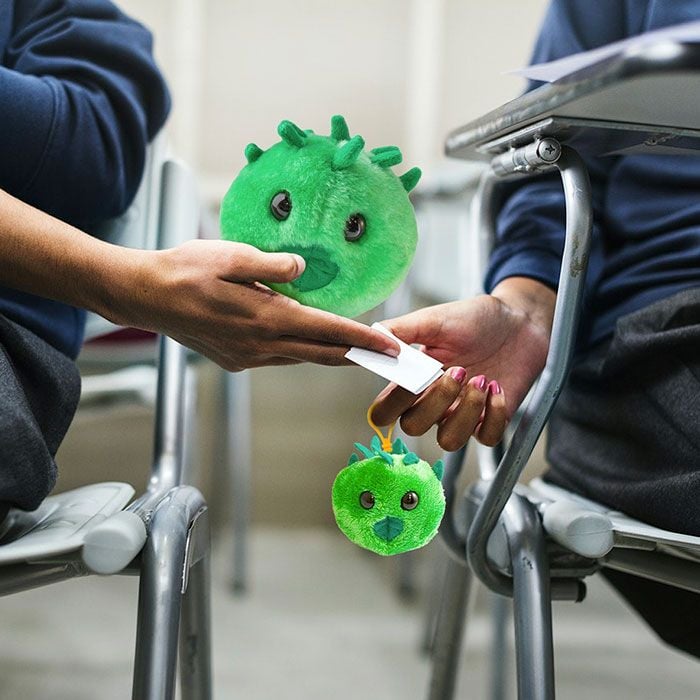 Chlamydia plush note passing