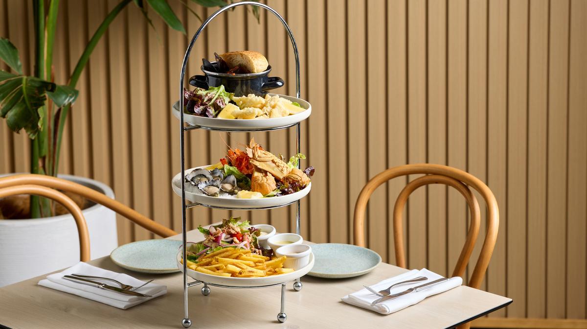 Sirromet Wines Seafood Feast For Two with Premium Wine Tasting
