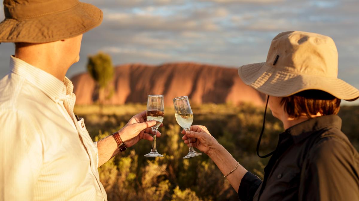 Uluru Tour with Sunset BBQ & Sparkling Wine