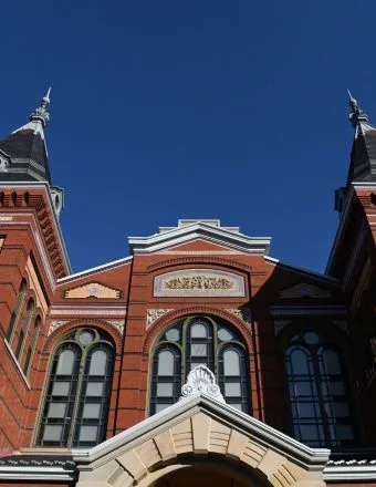 A New Twist for Smithsonian’s Latino Museum—and Other Art World Matters