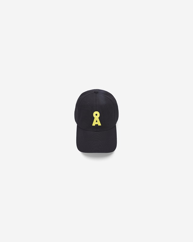 ICONIC Å YENAAS CAP
