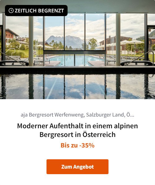 Moderner Aufenthalt in einem alpinen Bergresort in Österreich