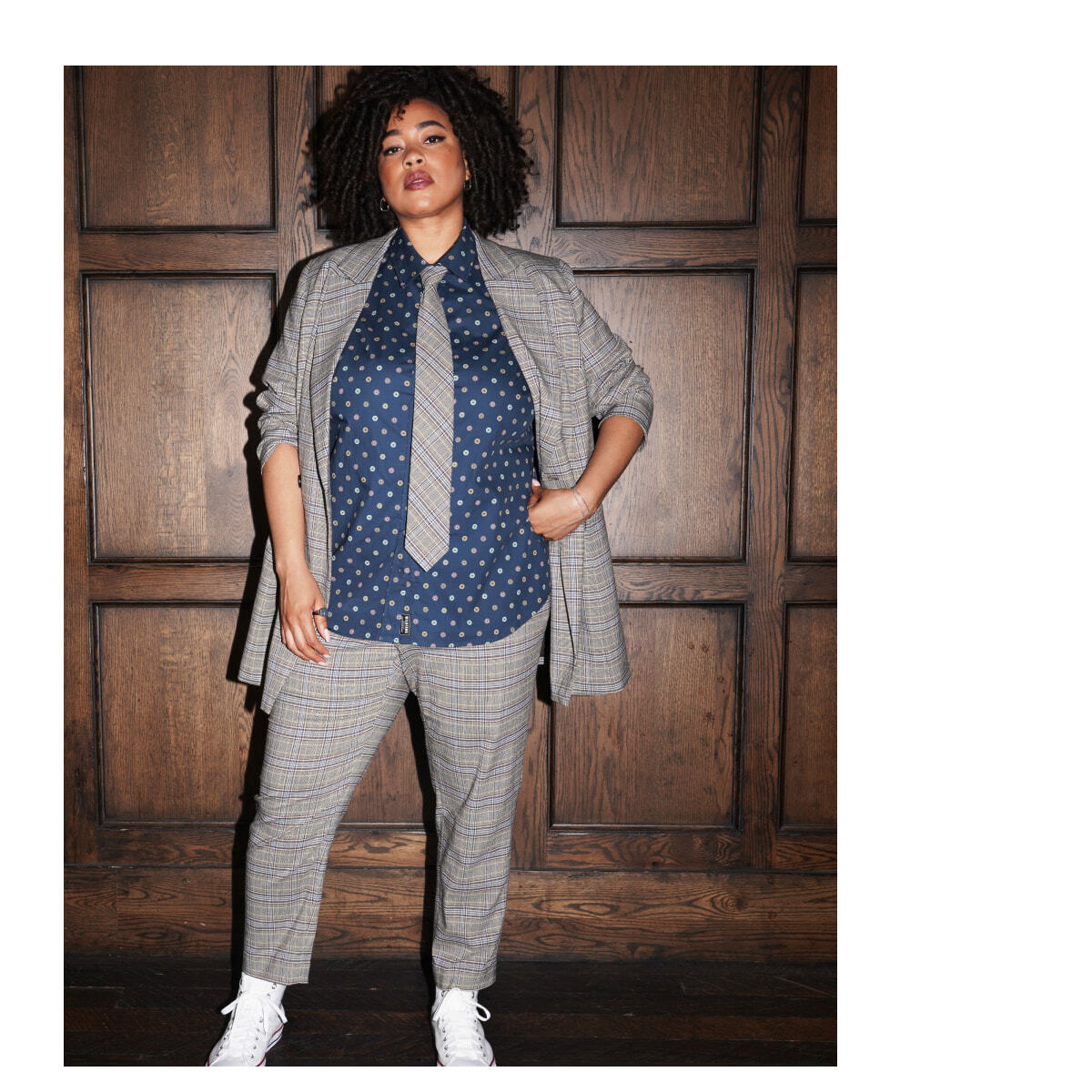SHOP THE SUIT >