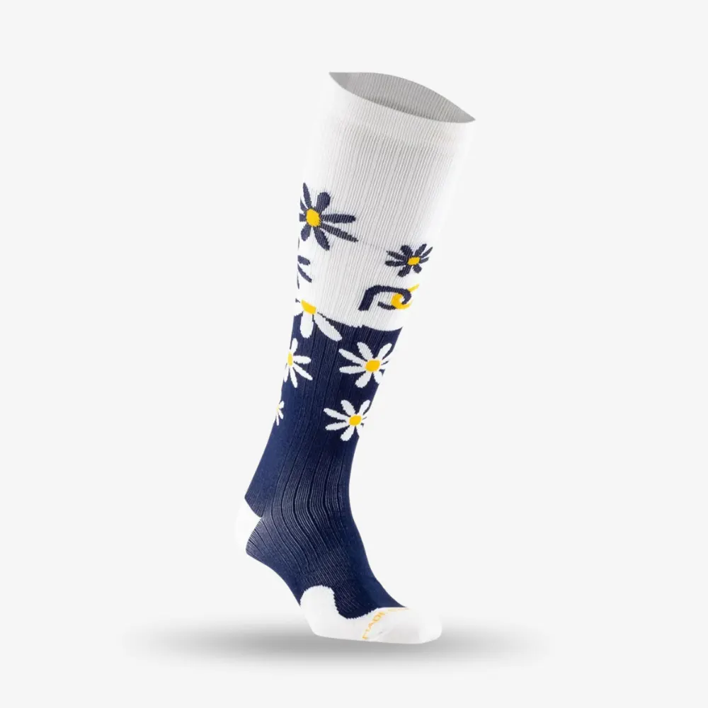Marathon, Navy Blue Daisies