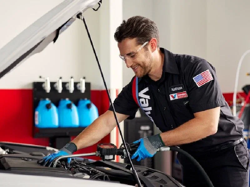 Valvoline Instant Oil Change lifestyle image