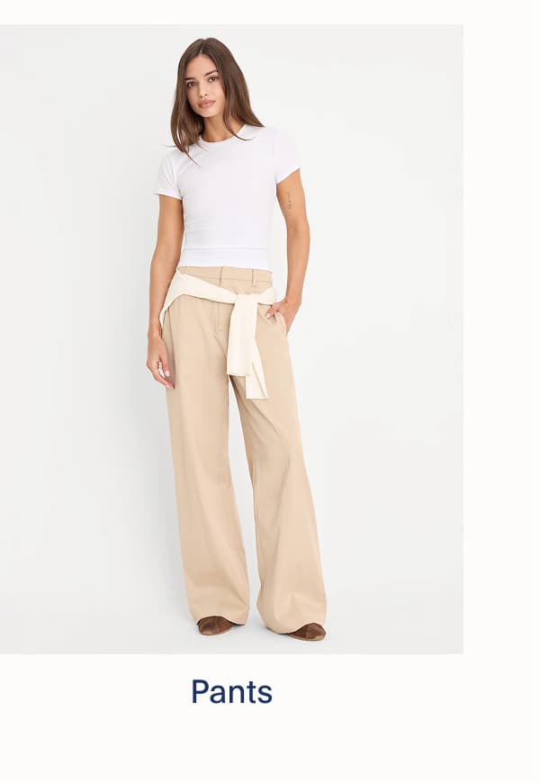SHOP PANTS 40% OFF