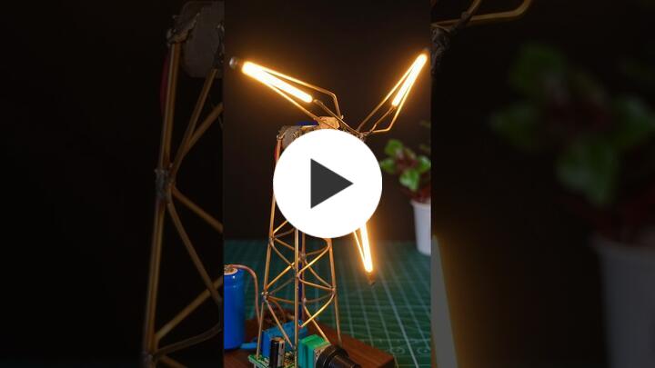 DIY Metal Industrial-Style Windmill Lamp Model Kit - Rotatable Creative Desktop Lamp