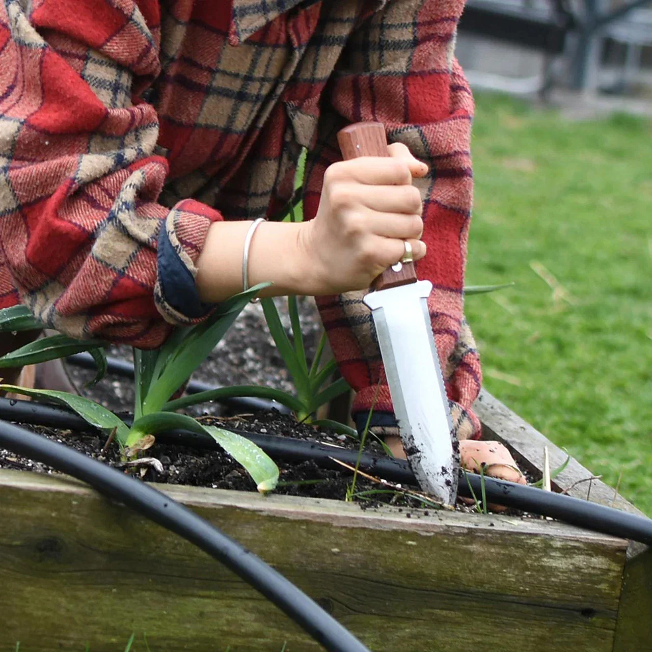 Image of Garrett Wade Hori Hori Digging Tool