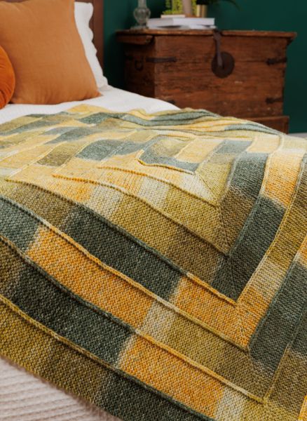 Free Round and Round Again Knit Blanket Pattern