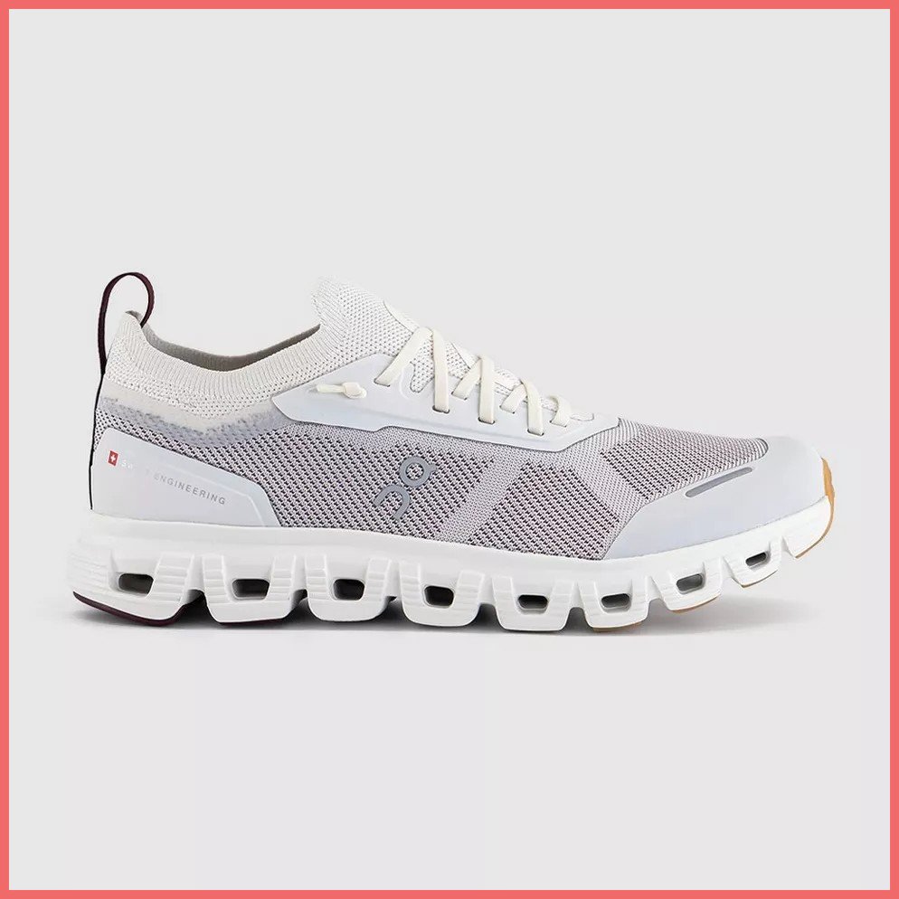 On Cloud 6 Versa Trainers