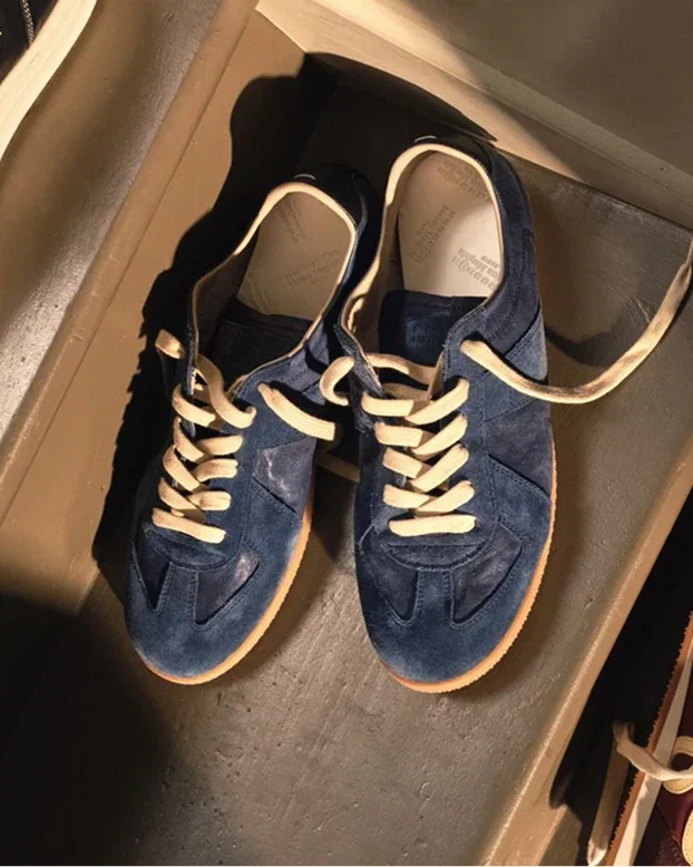 SNEAKER TRENDS