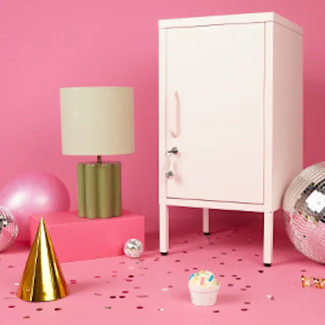 20% off Furniture & Decor