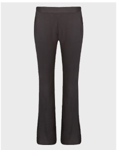 Sleek Black Crepe Pants With Ankle Length and Zippered Front