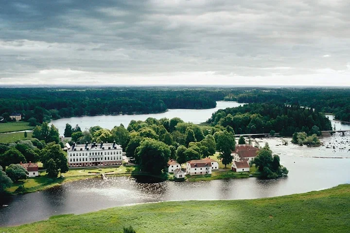 För 2: Boende, trerätters middag & frukost på Gysinge Herrgård