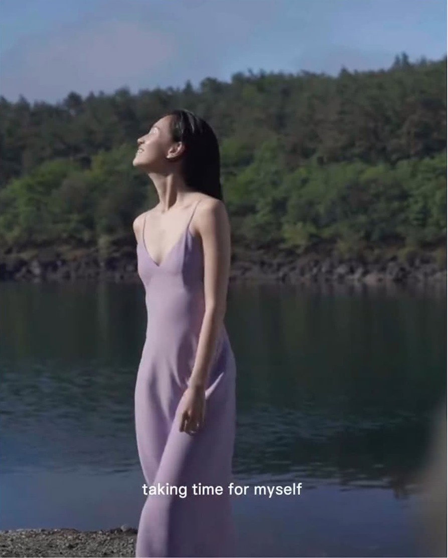 An image of Kiko Mizuhara from a interview video with Tatcha