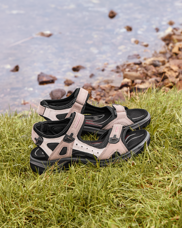 Shop ECCO Bestsellers