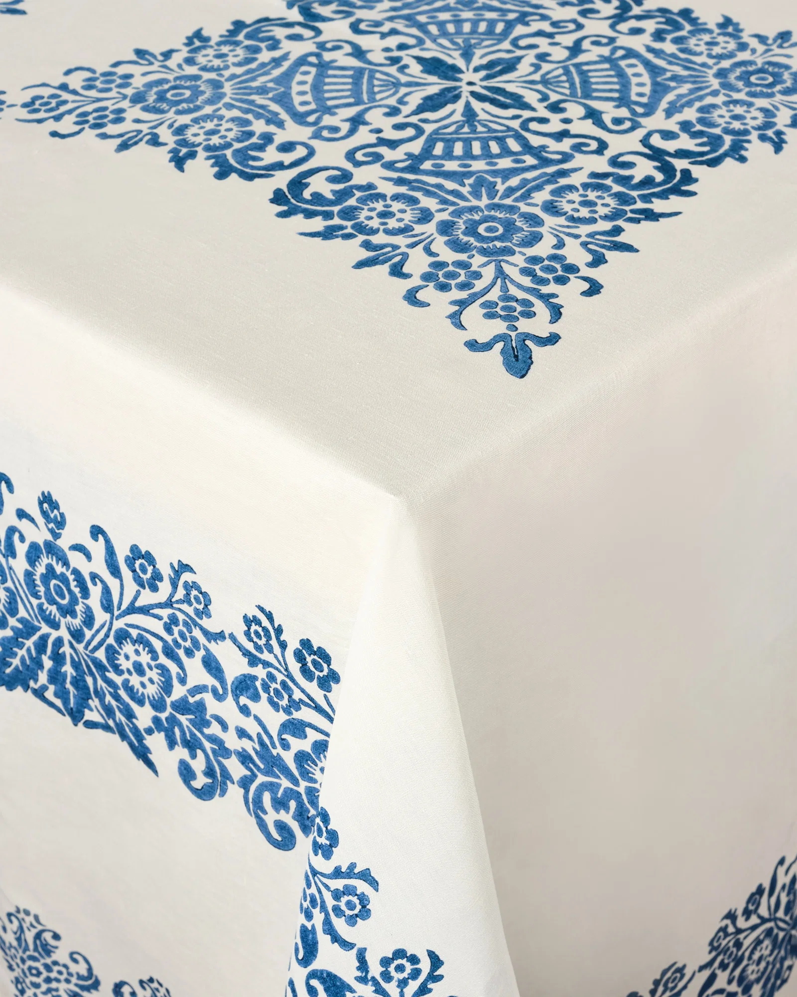 Image of Mirandola Tablecloth
