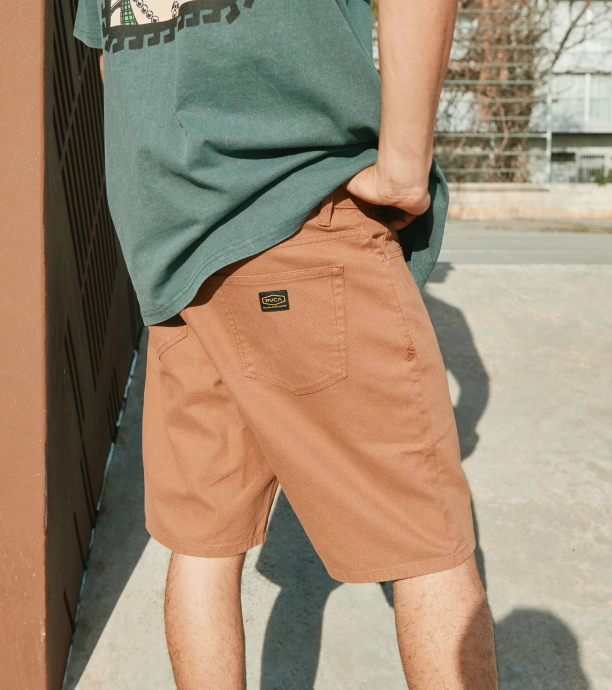 Dayshift 5 Pocket 21" Short