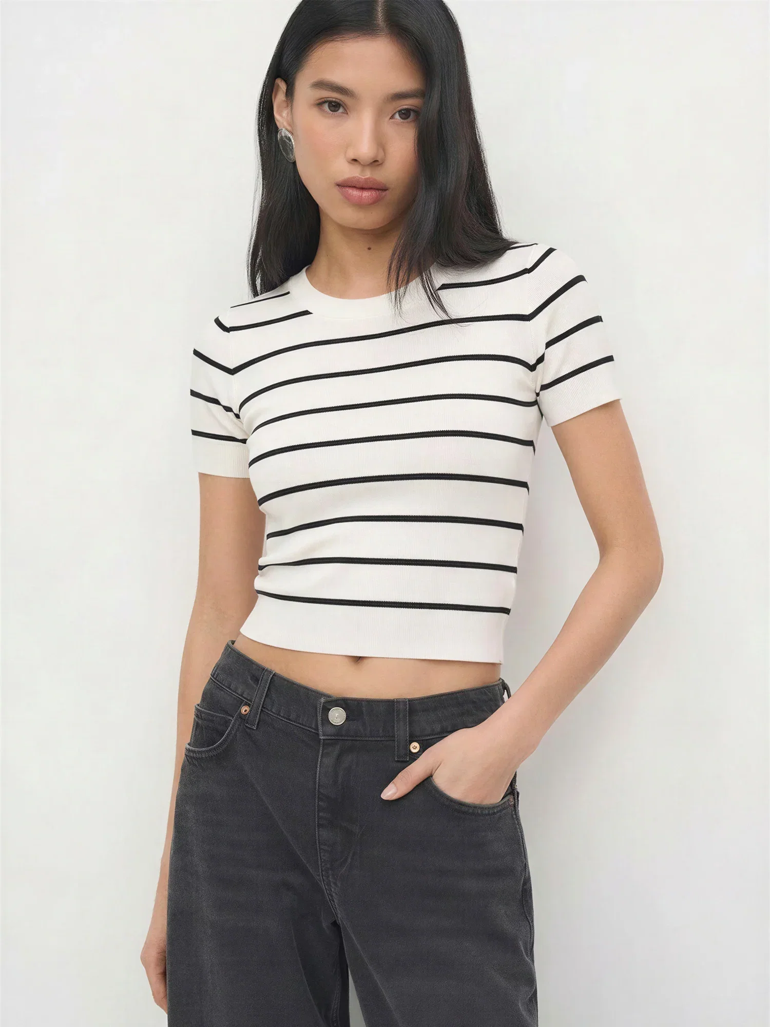 Image of Short Sleeve Crewneck Stripe Sweater Tee