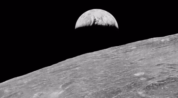 Five images, six decades: capturing the iconic 'Earthrise' photo | Nautilus