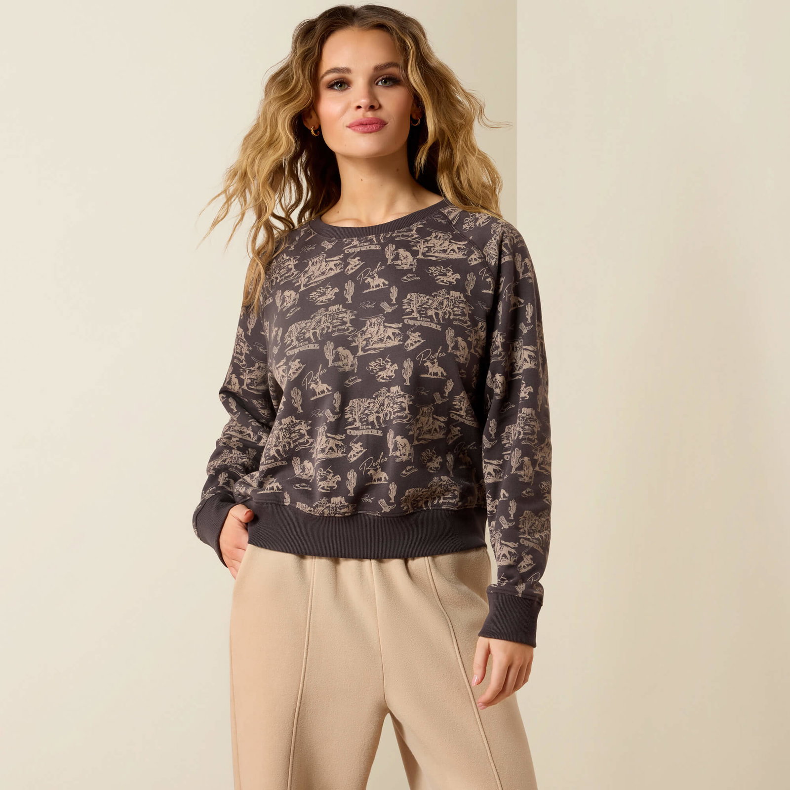 Women’s Essential Crew Sweatshirt