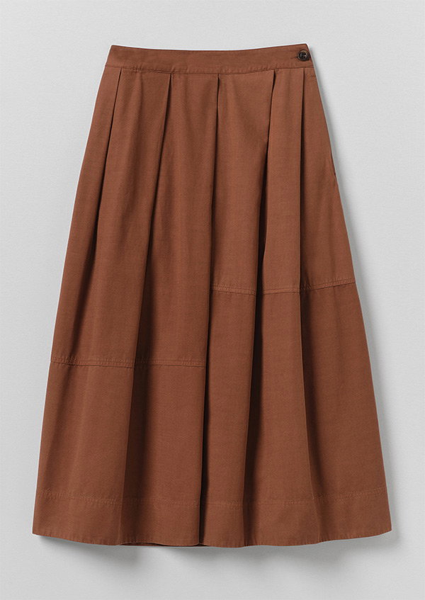 Slanted Pleat Cotton Skirt
