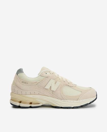New Balance 2002R Trainers