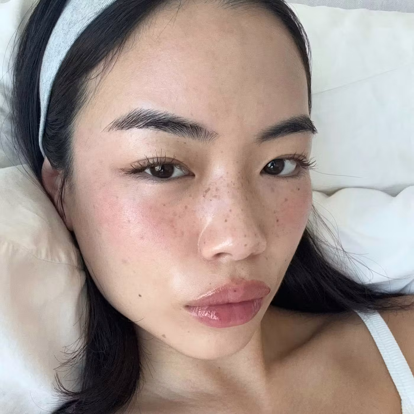 How To Build A Minimalist Korean Skin Care Routine For Glass Skin