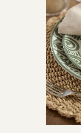 Salento Napkin & Salento Border Tablecloth Bundle