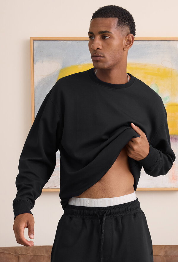 Relaxed Crew Pullover Black on Model