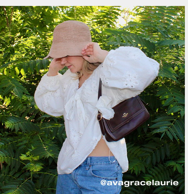 @avagracelaurie