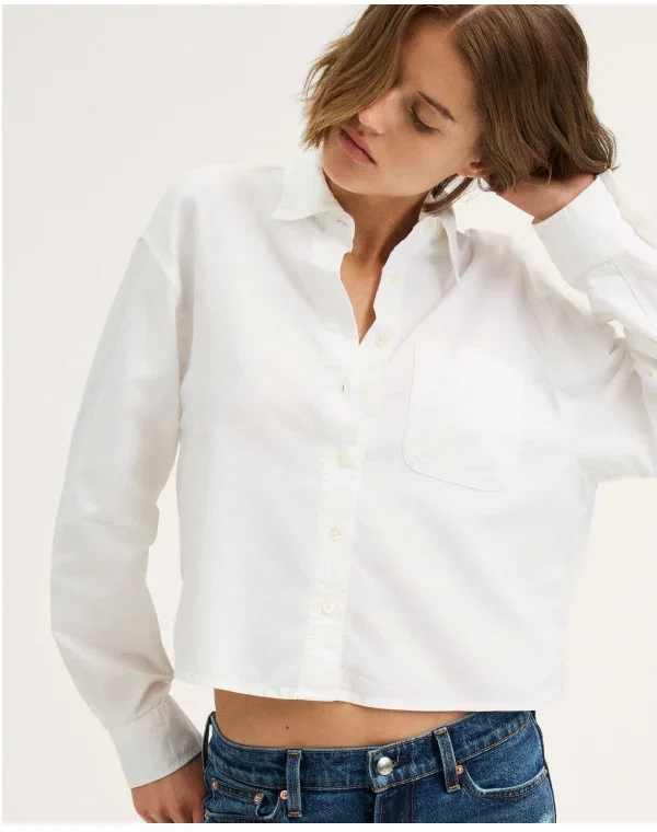 The Cropped Easy Shirt in true white.