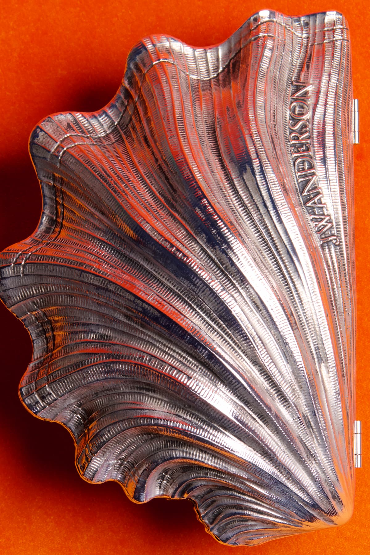 Shell Clutch