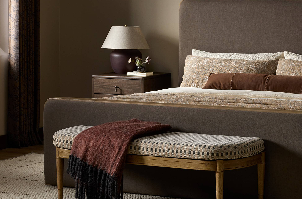 Moya Bench & Pierce Bed