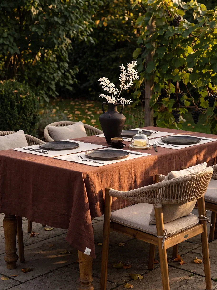 Linen Tales