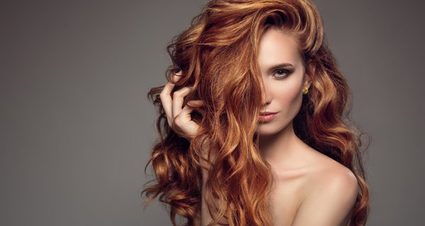 Shampoing, soin, coupe, brushing avec option couleur, mèche ou ombré hair et patine pour 1 pers. au salon Nada Coiffure