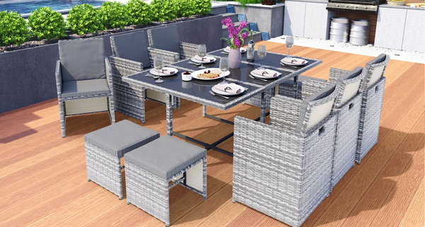 Ensemble de sièges/table à manger en polyrotin "Vegas"