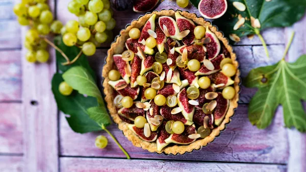 Tarte aux figues et raisins