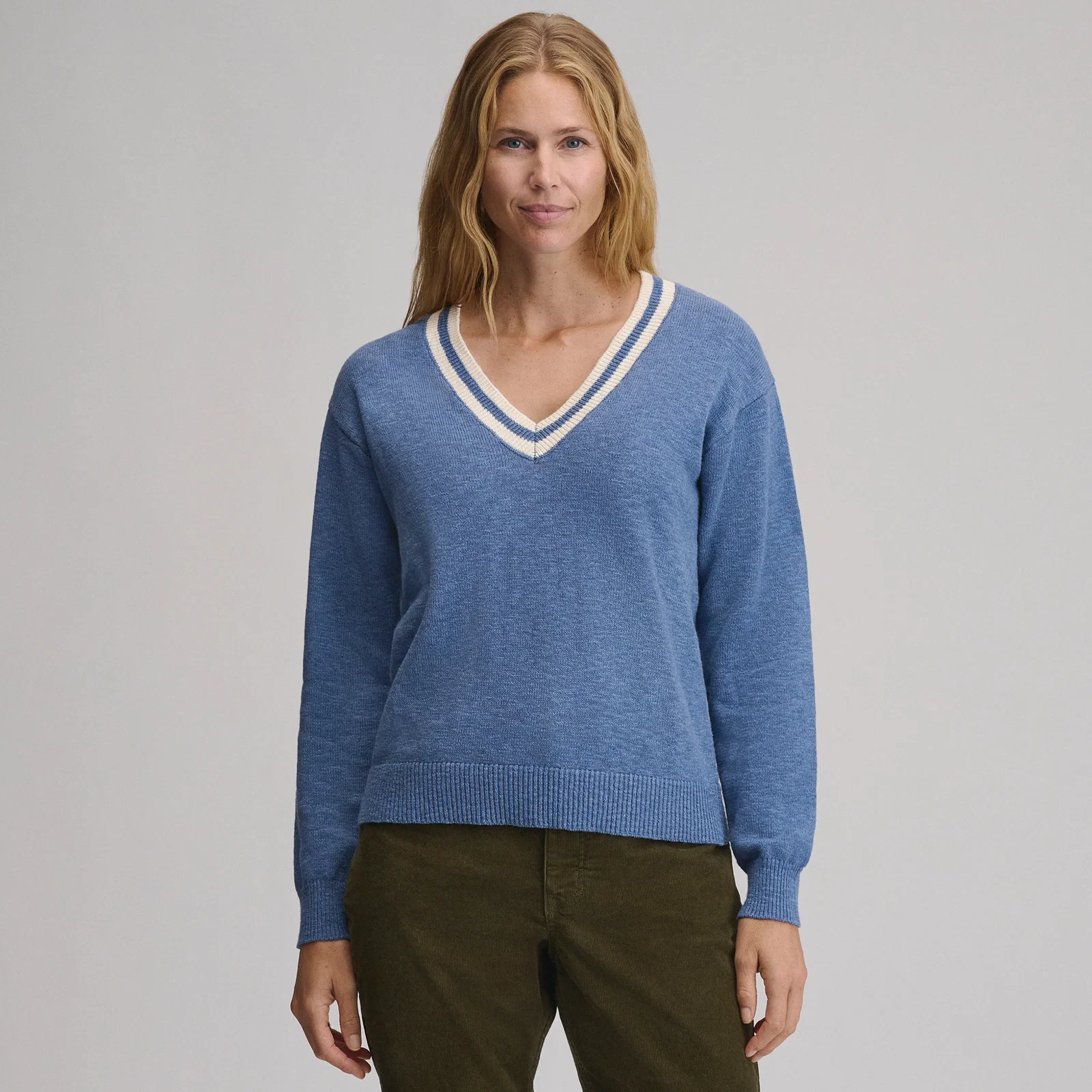 Image of Women's Everyday V-Neck Sweater - Tipped Collar