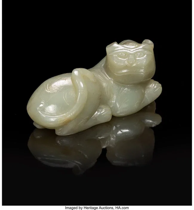 27057&colon; A Chinese Carved Jade Figure of a Cat 1-1&sol;2 x 3-