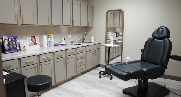 Experience rejuvenation with one vial of Sculptra