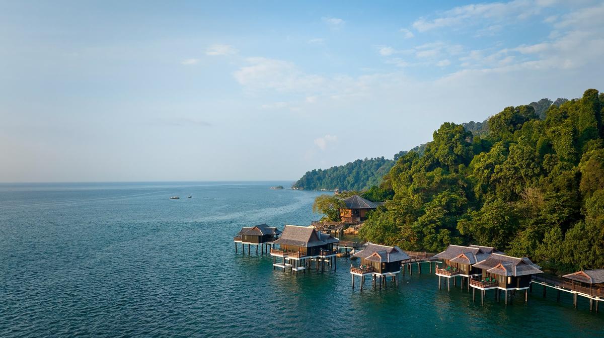 Malaysia Private Island Villas with Daily Breakfast, Nightly Dinner & Return Speedboat Transfers