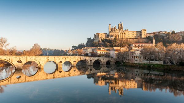 Promenade à Béziers, une cité au fil de l’eau et du temps