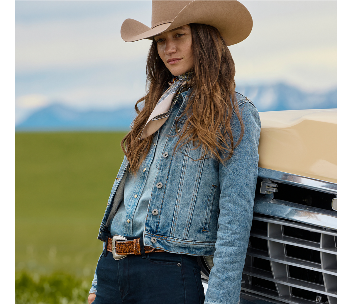 WESTERN APPAREL