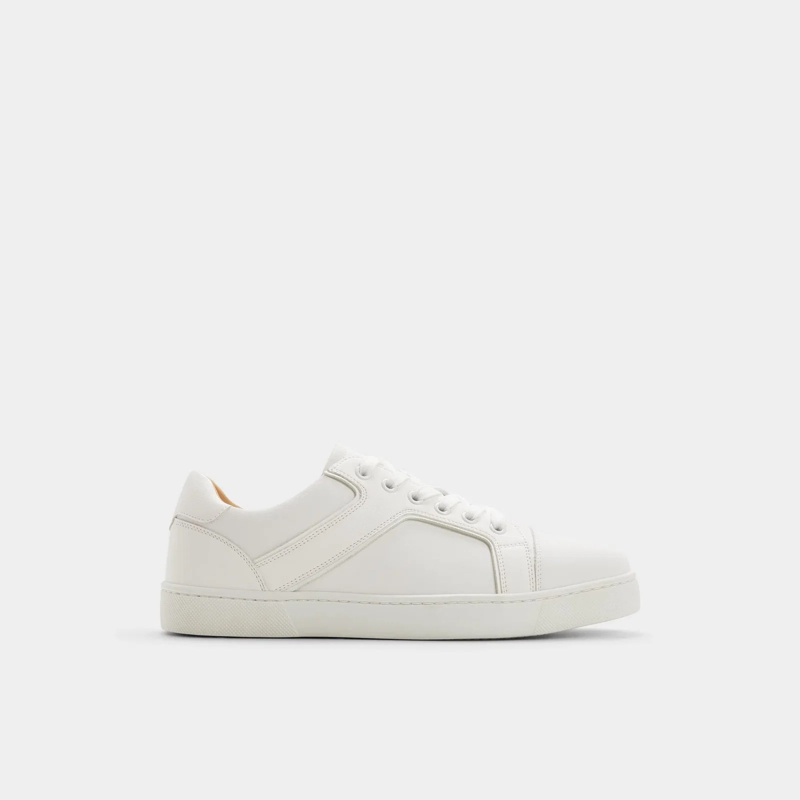 Image of Suitsneaker
